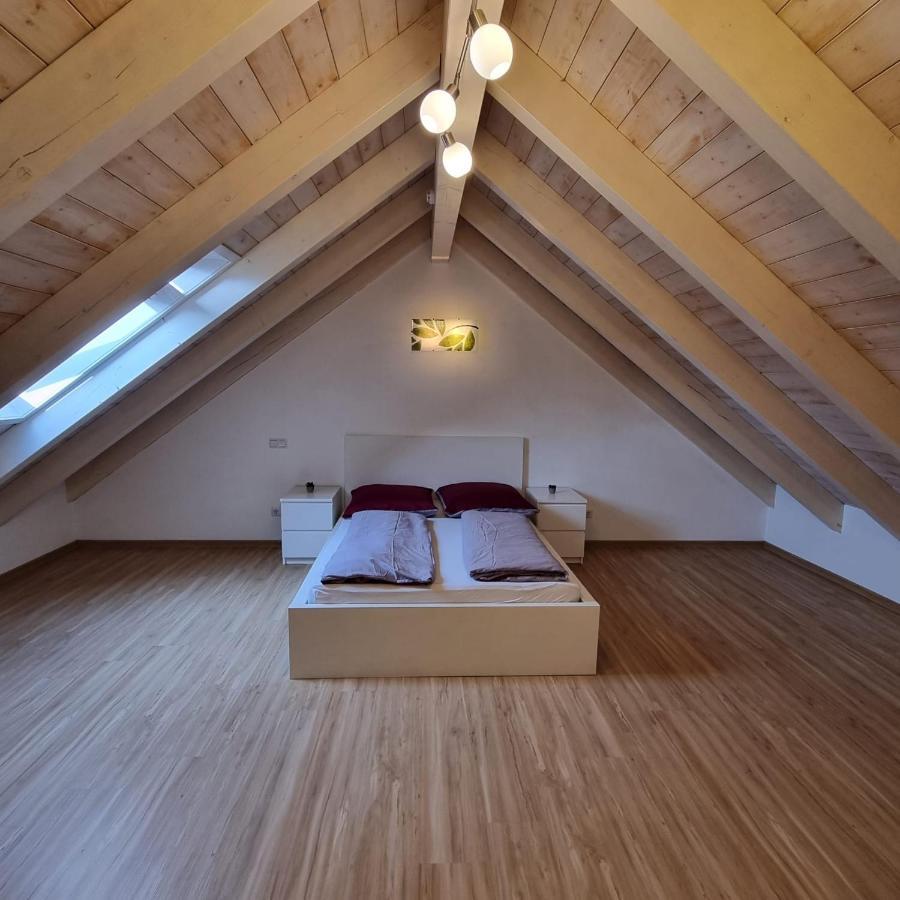 Ferienwohnung Mit Balkon Oberelsbach Bagian luar foto
