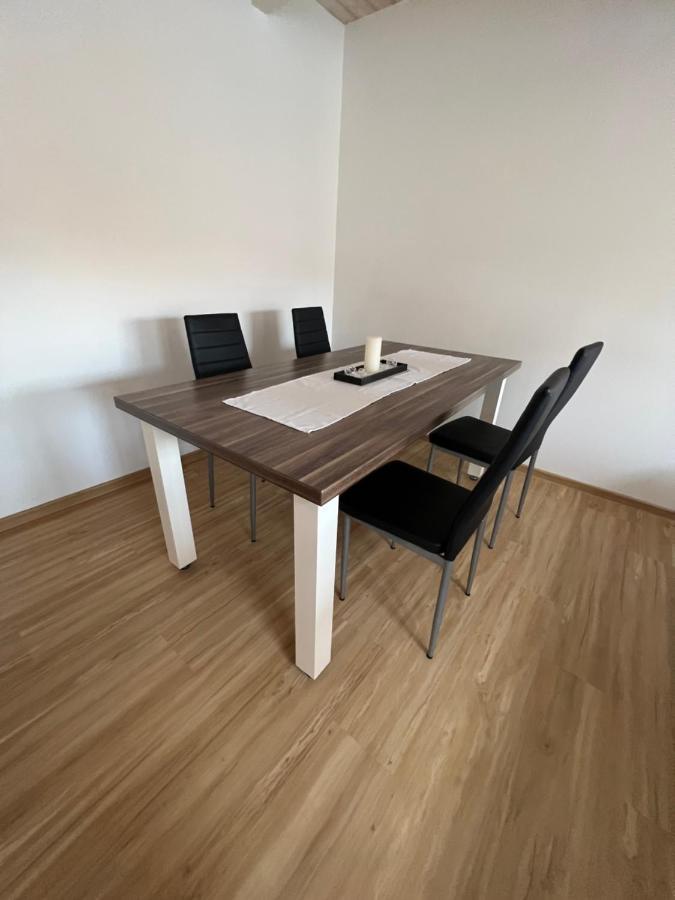 Ferienwohnung Mit Balkon Oberelsbach Bagian luar foto